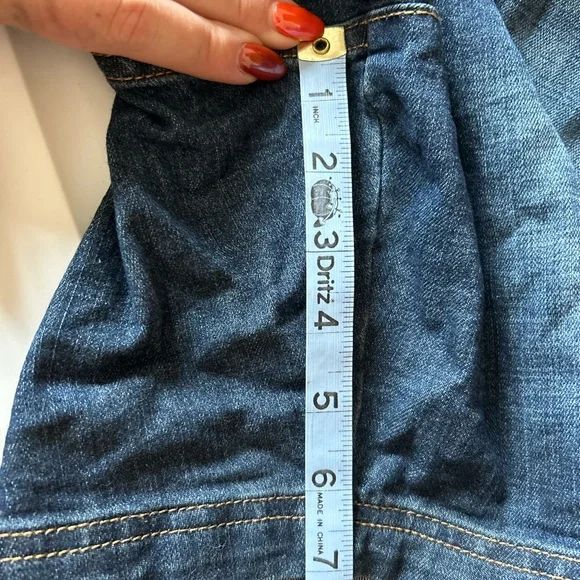 Lee Total Freedom 7” Jean Shorts (22W) - Picture 6 of 6